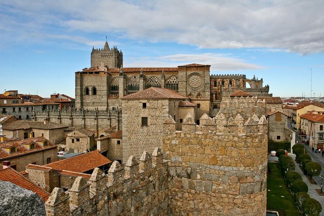 Private 3-Hour Walking Tour of Avila With Official Tour Guide - Inclusions and Exclusions