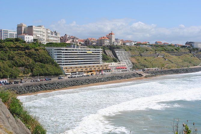 Private 3-Hour Walking Tour of Biarritz With Official Tour Guide - Insider Tips for Visitors