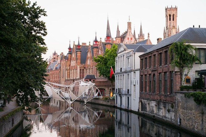Private 3-Hour Walking Tour of Bruges With Official Tour Guide - Immersive Church Visits and Cultural Insights