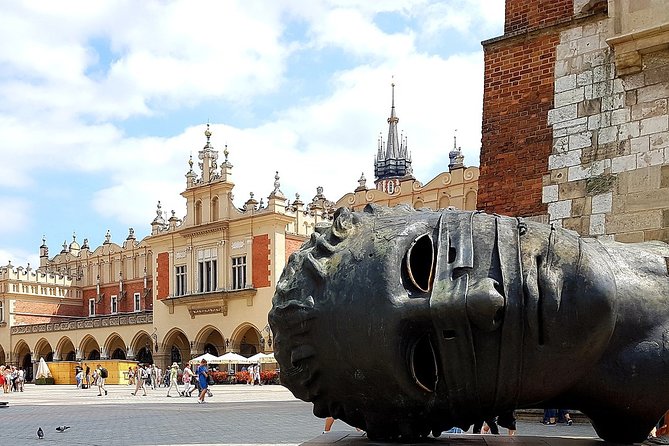 Private 3-Hours Walking Tour of Krakow With Official Tour Guide - Accessibility and Participation