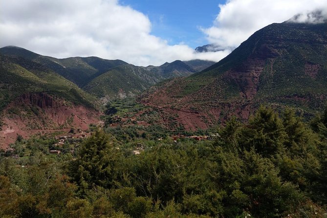 Private 3 Vallees Day Tour: Lunch With Berber Family in an Authentic Village - Accessibility and Participation