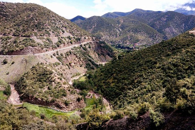 Private 3 Vallees Day Tour: Lunch With Berber Family in an Authentic Village - Lunch With a Berber Family