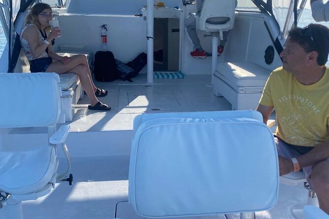 Private 38 Defender Sportfishing/Swim With Pigs in Nassau - Fishing and Snorkeling Gear