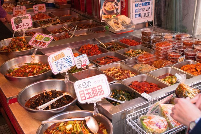 PRIVATE 4-Hour Best of Osaka Local Walk With Castle - Discovering Dotonbori District