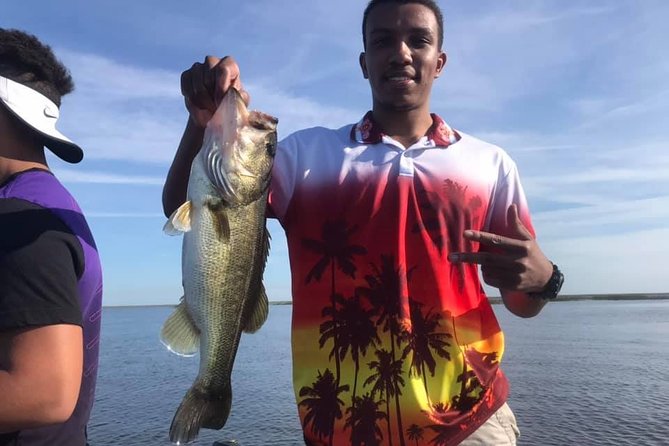 Private 4-Hour Lake Istokpoga Bass Fishing Charter in Florida - Complimentary Bottled Water