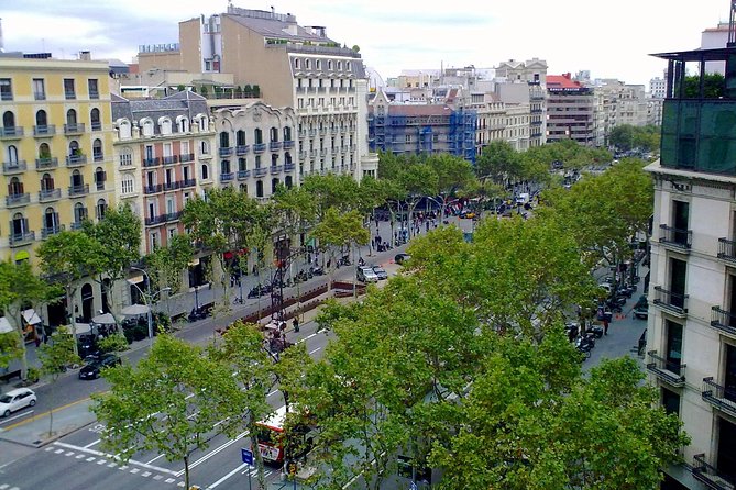 Private 4-Hour Tour a La Carte in Barcelona With Private Pick up and Drop off - Experience Highlights