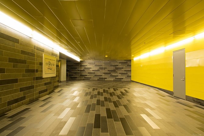 Private 4-Hour Walking Tour of Montreal With Licensed Tour Guide - Exploring the Underground City