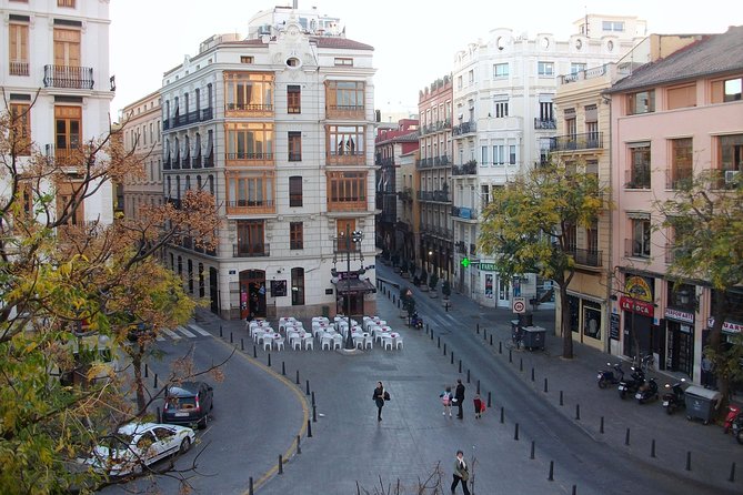 Private 4-Hour Walking Tour of Valencia With Official Tour Guide - Itinerary Highlights