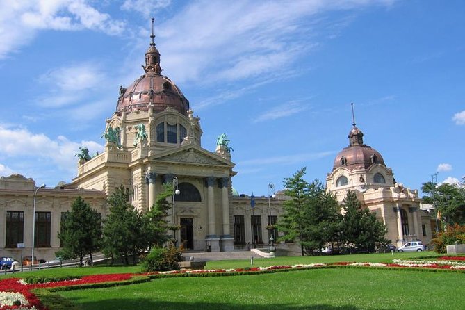 Private 4-Hours City Tour of Budapest With Private Guide and Hotel Pick-Up - Accessibility and Participation