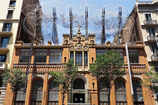 Private 4 Hs City Tour of Barcelona and La Roca Village 5 Hours With Pick up - Highlights of the Tour