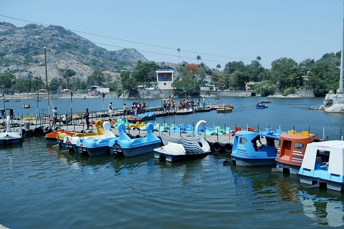 Private 4 Night 5 Days Udaipur & Mount Abu Tour By Car & Driver - Exploring Udaipur