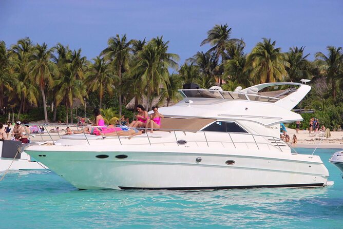 Private 46 FT Yacht Rental in Cancun Bay - Safety and Accessibility