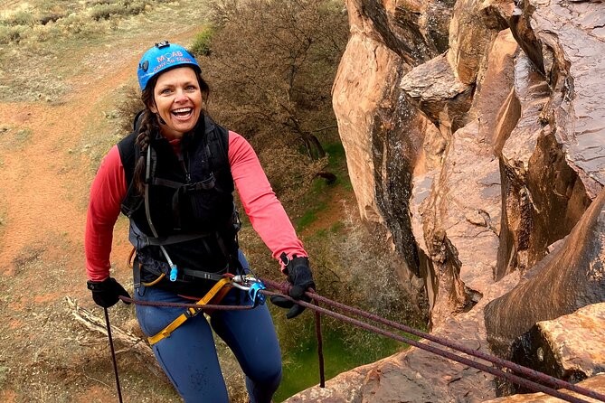 Private 5-7 Hour Canyoneering Day Tour in Moab - Navigate Beautiful Canyons