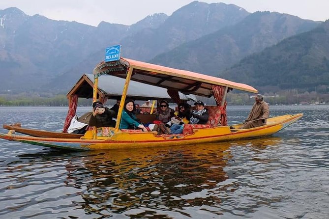 Private 5-Day Kashmir Tour Package From Srinagar - Arrival in Srinagar