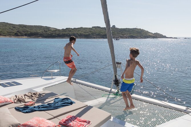 Private 5-Hour Cruise on Brand-New Luxury Catamaran in Mykonos (Max 19 Guests) - Amenities and Services