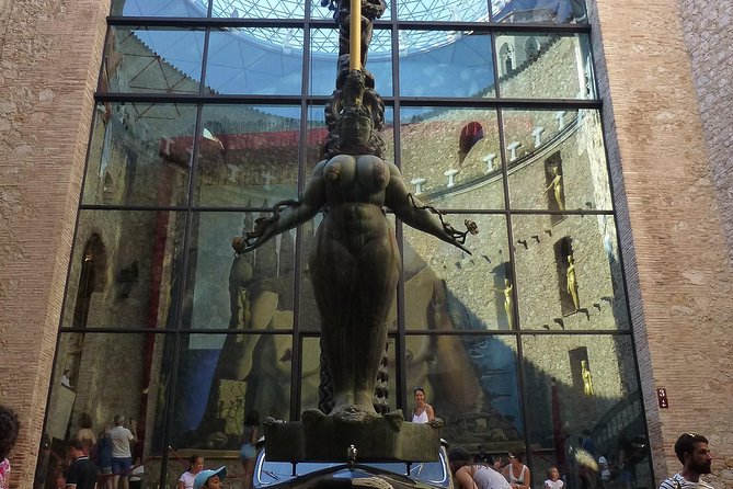 Private 6-Hour Tour of Dali Museum in Figueras From Barcelona With Hotel Pick up - Group Size and Safety