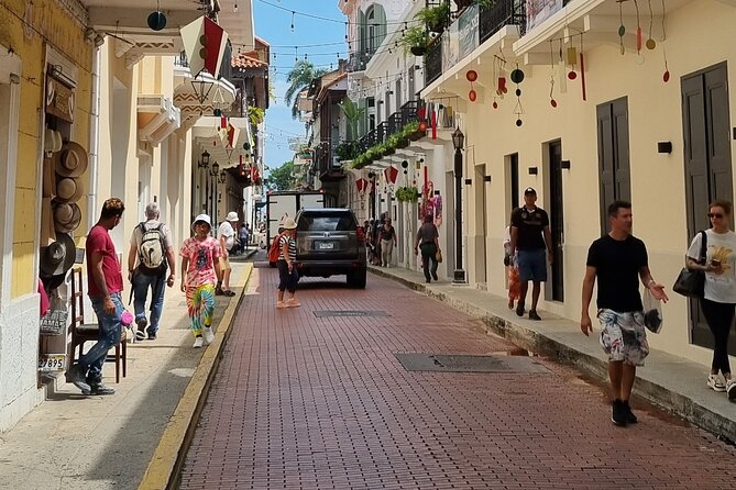 Private 6 Hours Tour - Discovering Panama VIP - Pickup and Accessibility