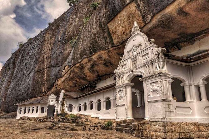 Private 7-Day Tour Around Sri Lanka - Accommodations and Dining