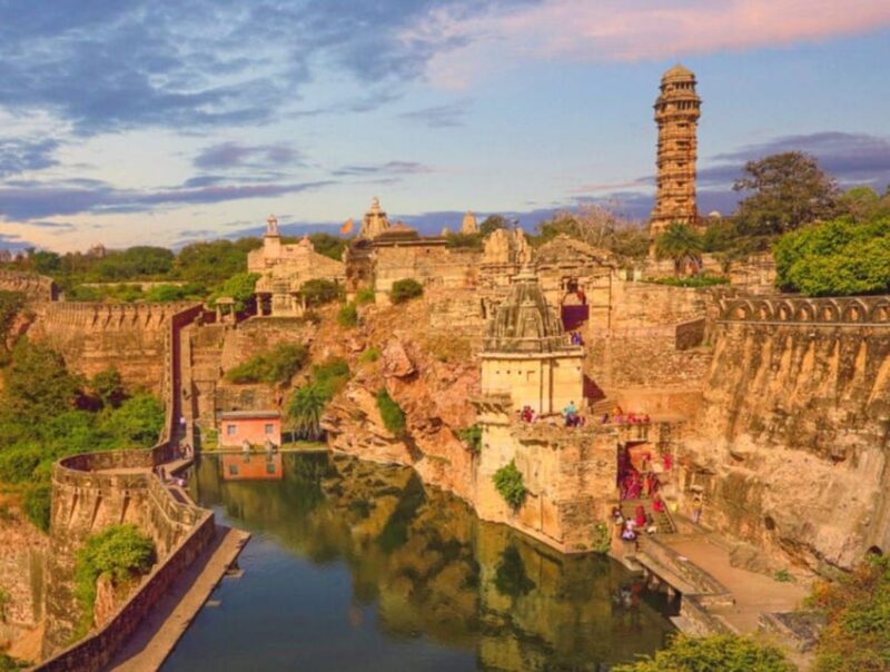 Private 7 Day Tour of Udaipur Chittorgarh Pushkar and Jaipur - Day 2: Udaipur City Tour
