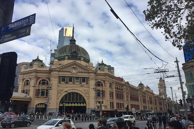 Private 8 Hour Melbourne Tour Including Moonlit Sanctuary Visit. - Customizable Experience