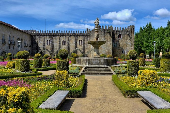 Private 8-Hour Tour to Braga and Guimaraes From Porto Hotel W/ Driver and Guide - Review Summary