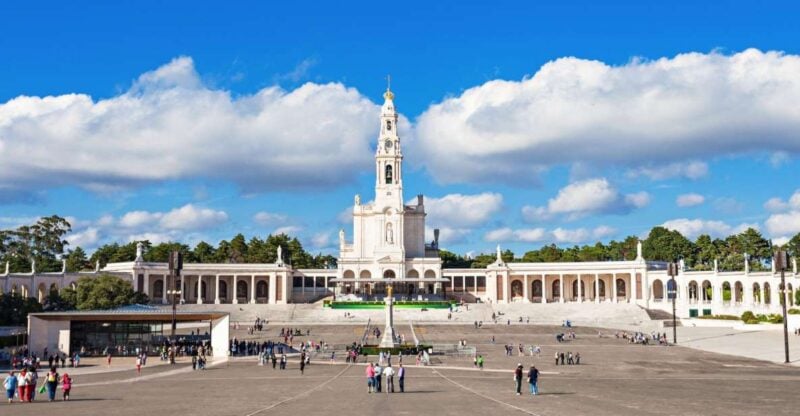 Private 8H Tour to Fátima, Batalha, and Óbidos From Lisbon - Inclusions and Exclusions