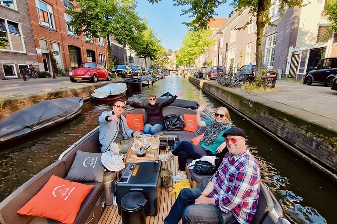 Private 90 Minute Amsterdam Canal Belt Exploration Cruise - Experience a Private Cruise