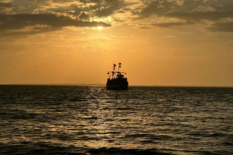 Private 90 Minute Tiki Boat Tour on Fort Myers Beach - Authentic Experiences and Real Guest Feedback
