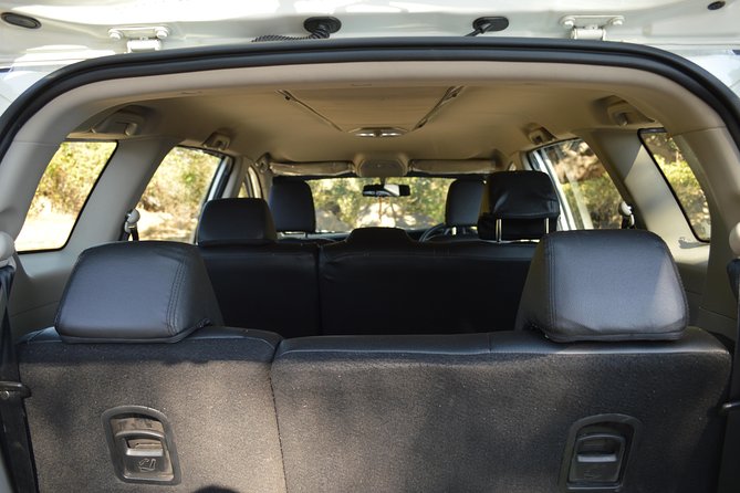 Private A/c Transfer Udaipur To Mount Abu ( 6 Seat A/c Suv ) - Reliability and Professionalism