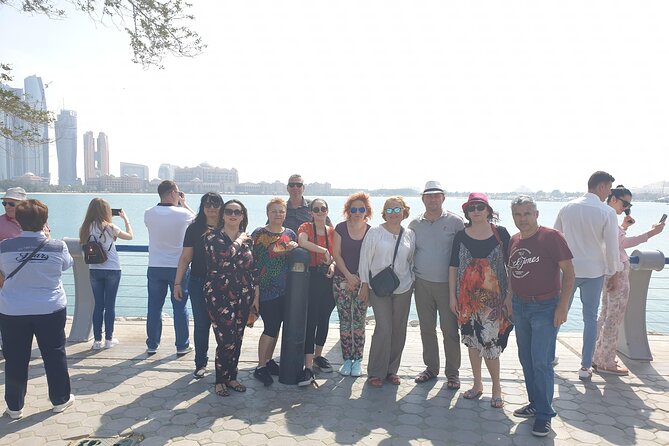 Private Abu Dhabi 5 Wonders Tour With Emirates Palace Lunch - Visiting the Emirates Palace