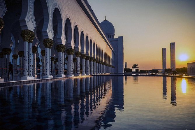 Private Abu Dhabi Sheikh Zayed Mosque With Louver Museum & Emirates Place Tea - Location and Booking