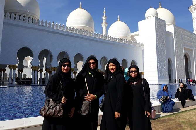Private Abu Dhabi Sightseeing Tour by Luxury Minivan 6X Person - Booking Your Stay
