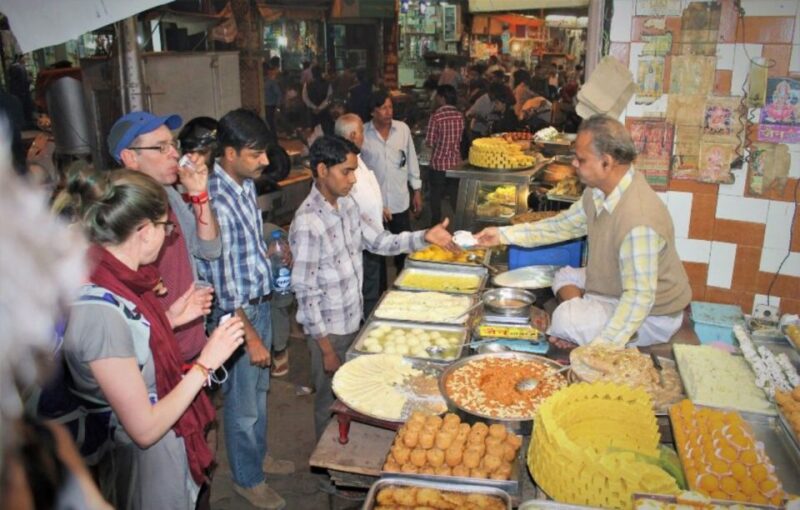 Private: Agra Live Food Tour With Locals - Experience Highlights