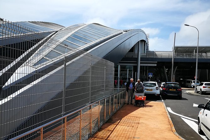 Private Airport/hotel Transfers - Included Features