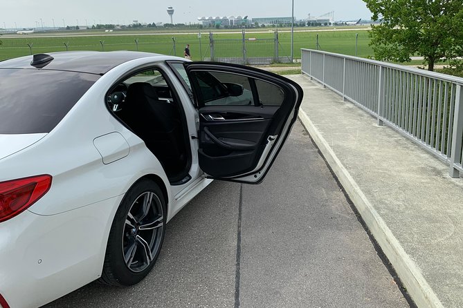 Private Airport Transfer: Brussels to Brussels Airport (BRU) - Booking and Reservations