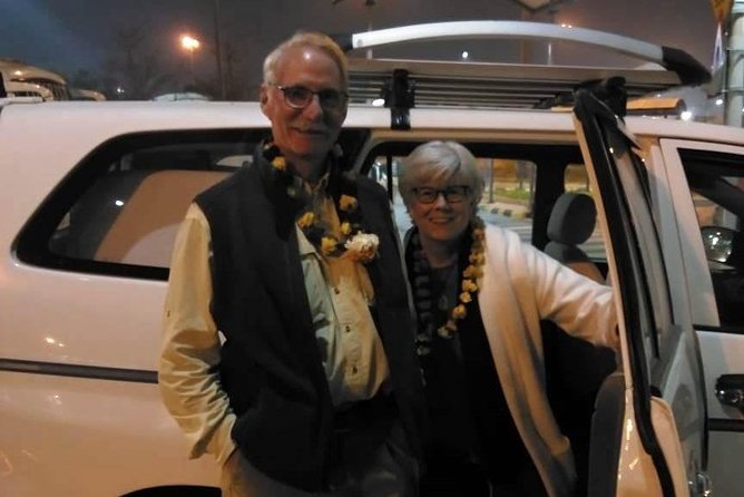 Private Airport Transfer - DEL Airport to Hotel OR Hotel to DEL Airport - Booking and Pricing