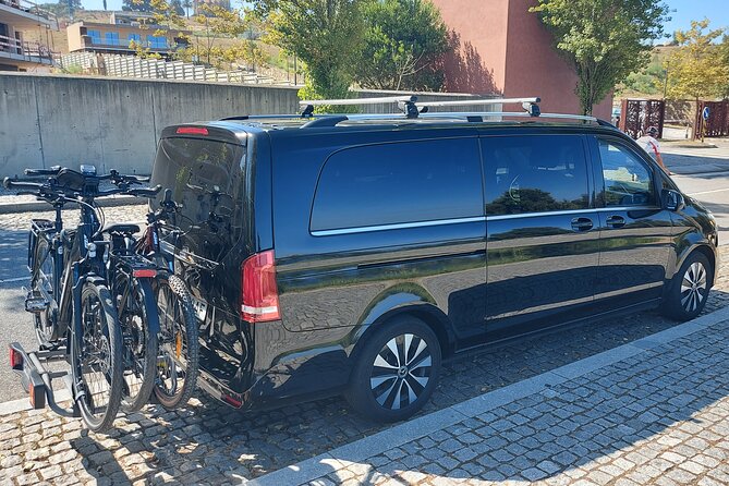 Private Airport Transfer From the Airport to Porto - Airport Pickup Policies