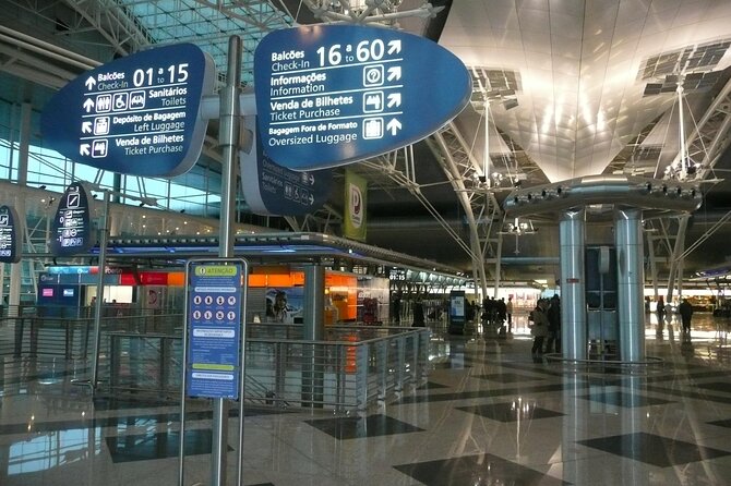 Private Airport Transfer From the Airport to Porto - Booking and Cancellation