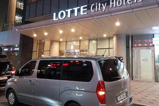 Private Airport Transfer: Gimpo Airport to Seoul City (1-5 Pax) - Vehicle Features