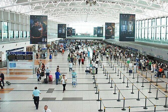Private Airport Transfer in or out with english speaking driver. - Key Points