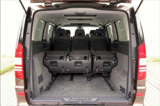 Private Airport Transfer in Vienna for up to 8 People in Minibus - Pricing and Cancellation Policy