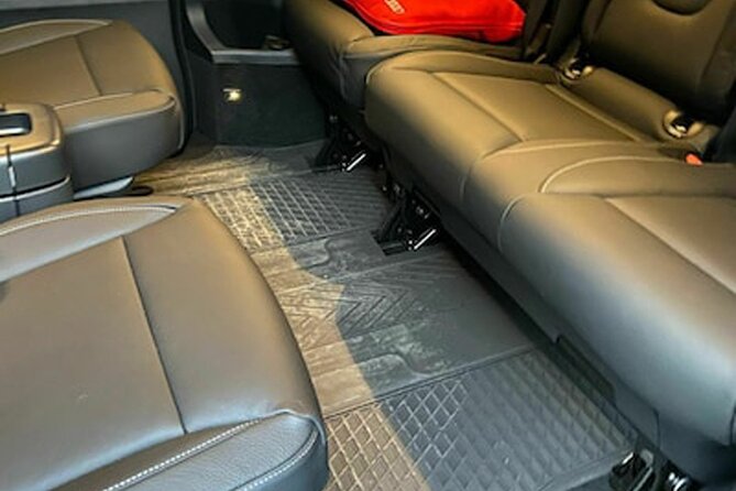 Private Airport Transfer in Vienna for up to 8 People in Minibus - Personalized Local Recommendations