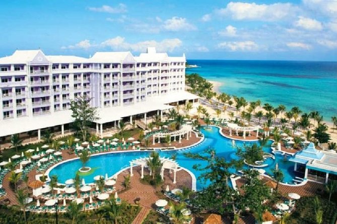 Private Airport Transfer to Hotels in Ocho Rios {Round Trip} - Personalized Attention