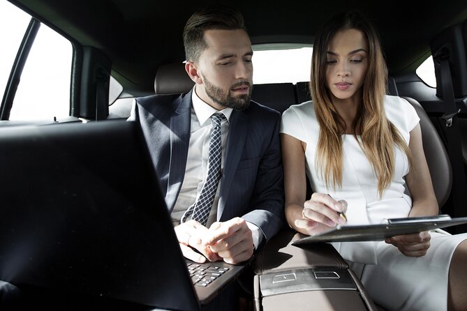 Private Airport Transfer to or From Alexandria and Ronal Reagan Airport - Booking Process