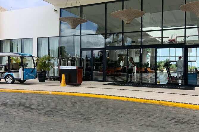 Private Airport Transfer to or from Ocean Coral Spring Resort - Comfort and Quality of Vehicles