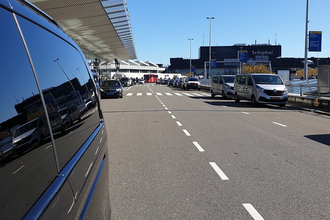 Private Airport Transfer to or From Schiphol Airport - Vehicle and Driver Specifications