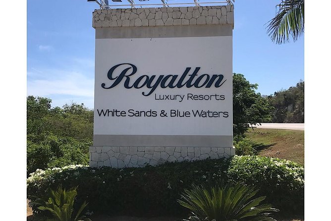 Private Airport Transfer to Royalton Blue Waters & RIU Aquarelle - Accessibility and Special Accommodations