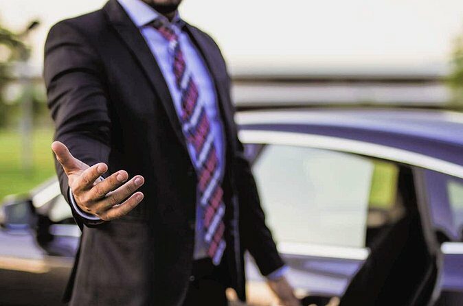 Private Airport Transfer to Vancouver Downtown and Canada Harbour - Booking and Cancellation