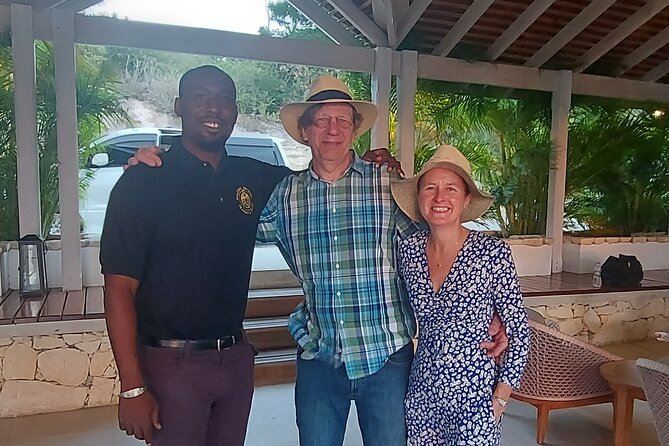 Private Airport Transfers to Antigua and Barbuda - Included Amenities