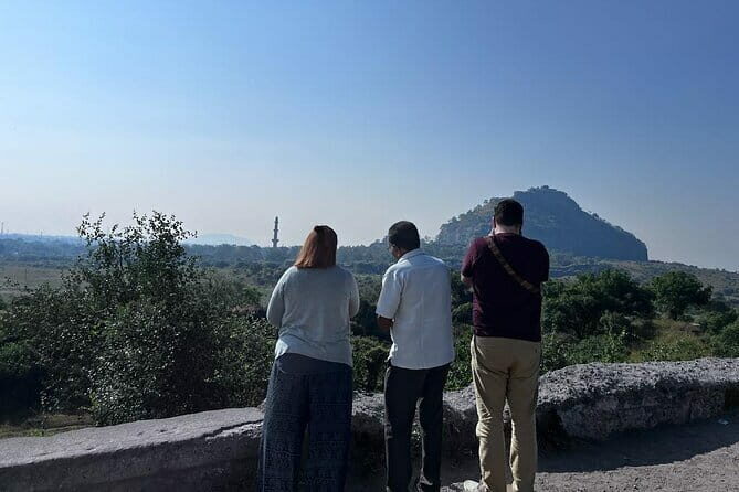 Private Ajanta Ellora Guided Day Tour All Inclusive Skip Line - The Sum Up